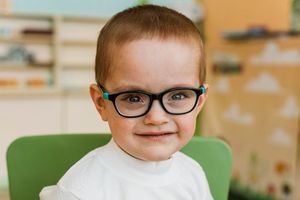 La Comunidad subvencionará con 55 euros las gafas graduadas a menores de 14 años con miopía, hipermetropía o astigmatismo