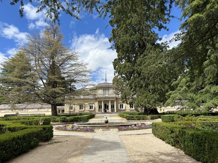 El programa ‘Jardines con historia’, de La2, viaja este sábado a las Casitas del Infante y del Príncipe en El Escorial