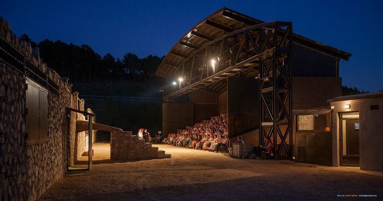 Desde el 28 de junio, el Teatro de la Antigua Mina vuelve a llenarse de teatro y música al aire libre