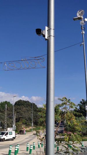 El Escorial instala cámaras con lectura de matrículas para controlar el acceso a Los Arroyos