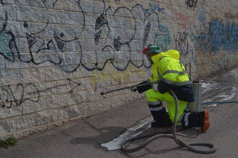 Collado Villalba se gasta más de 200.000 euros en limpiar graffitis