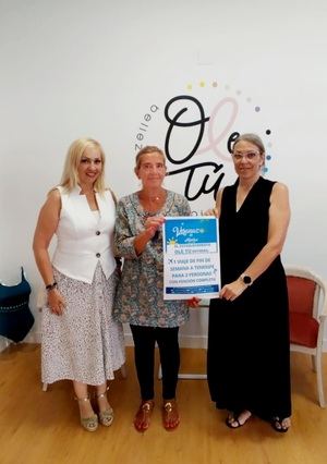 El centro de belleza ‘Olé Tú’ dispensa el boleto ganador del viaje a Tenerife dentro de la campaña “El Veranazo”