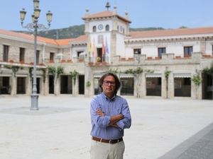 La dimisión del concejal de Cultura del Ayuntamiento de Hoyo de Manzanares deja al Ejecutivo en minoría