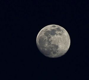 Galapagar invita a las familias a participar en una excursión para ver la última superluna del año