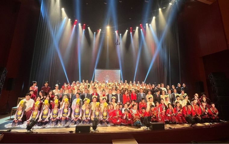 Las Rozas celebró la llegada del Año Nuevo Chino con el embajador de China en España