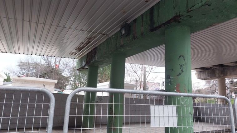 El Ayuntamiento de Collado Villalba clausura cautelarmente el puente de la Estación y exige a ADIF que lo arregle para garantizar su seguridad