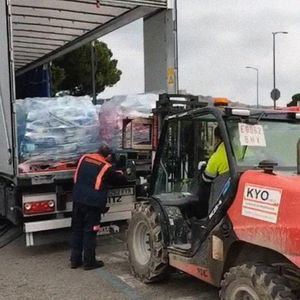 Torrelodones envía 72 palés con ayuda para los damnificados por la DANA