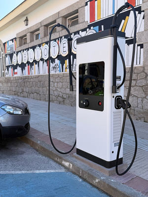 Torrelodones habilita tres nuevos puntos de recarga eléctrica de vehículos y elimina los de la calle Rufino Torres