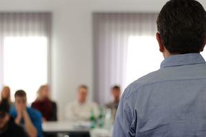 Las Rozas tratará asuntos como el ciberbullying, la convivencia o el consumo de drogas con las familias de adolescentes